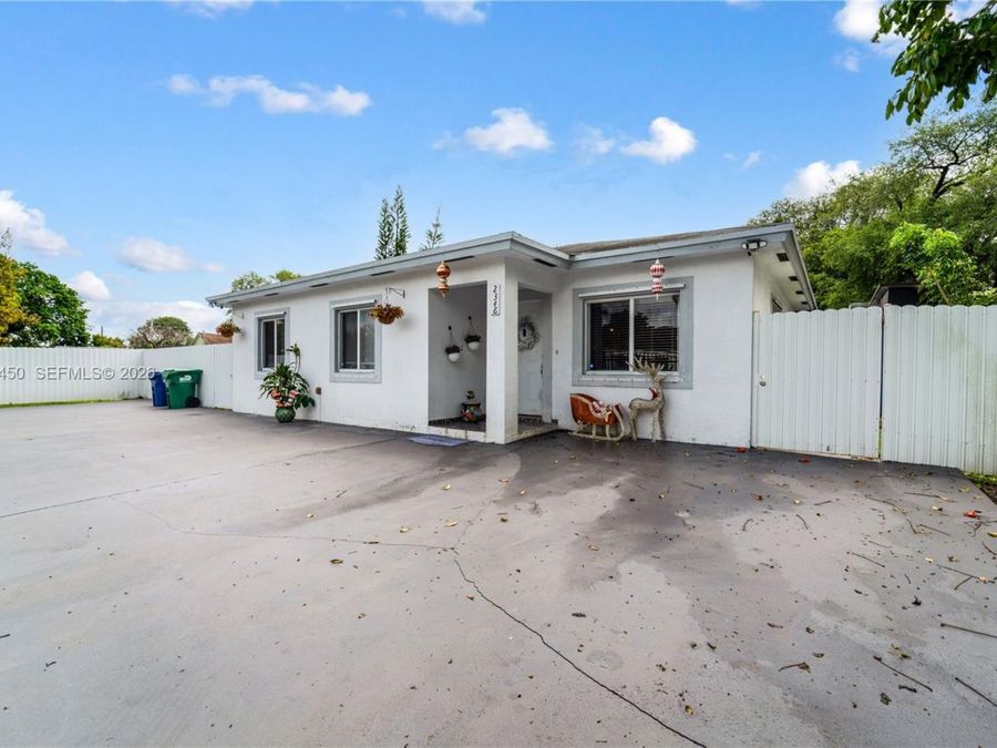 Property Image 38