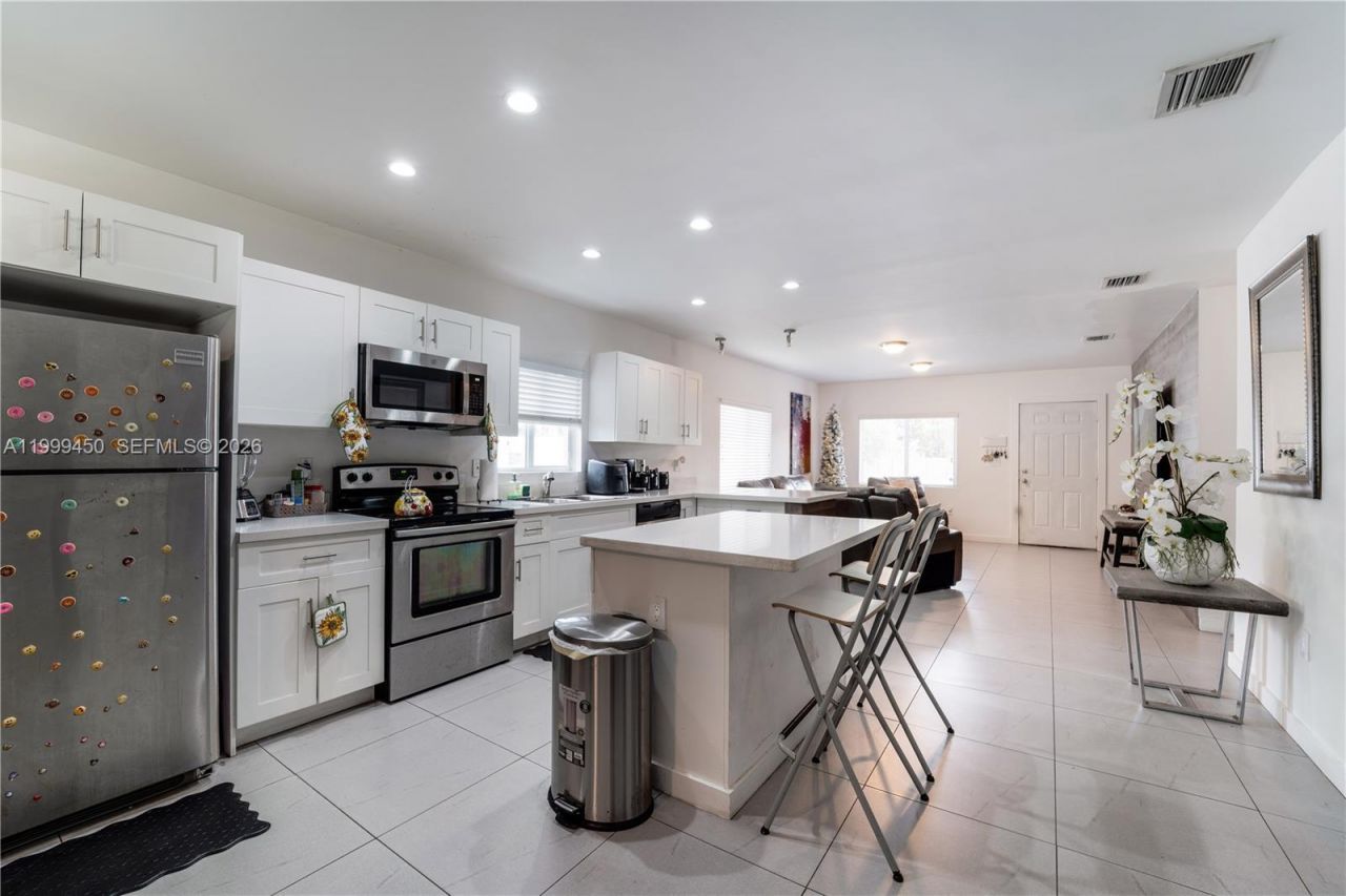 2346 NW 81st Ter, Miami, FL 33147 Photo