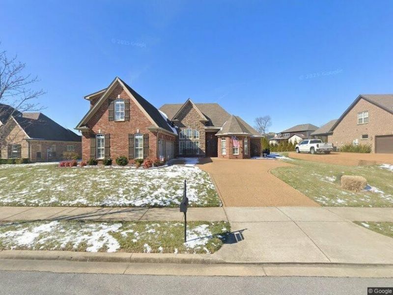 1584 Hunt Club Blvd, Gallatin, TN 37066 Main Photo