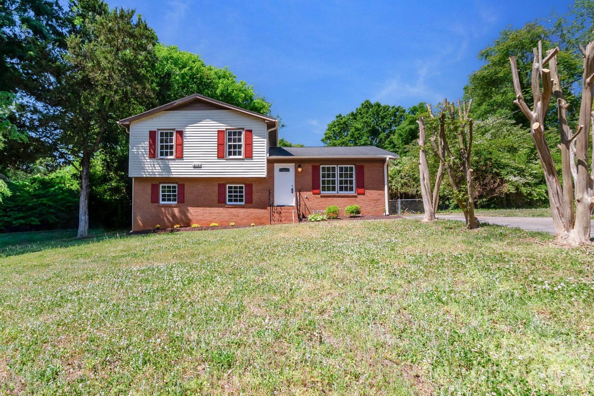 816 Anne Avenue, Waxhaw, NC 28173 Main Photo