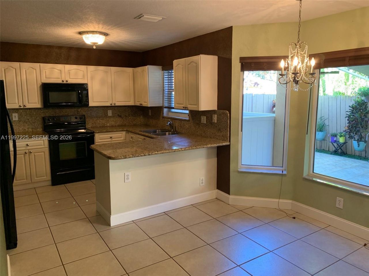 194 Maple Ter, Davie, FL 33325 Photo