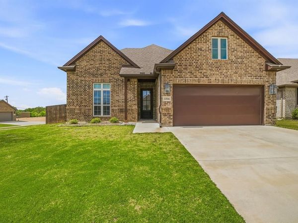 1316 Parkers Draw Avenue , Weatherford, TX 76086