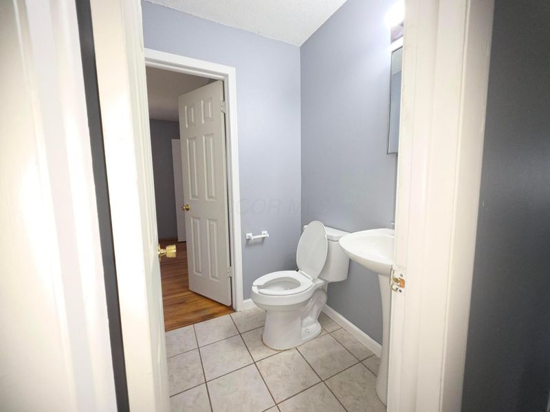 4915 Kresge Drive , Columbus, OH 43232 Photo 26