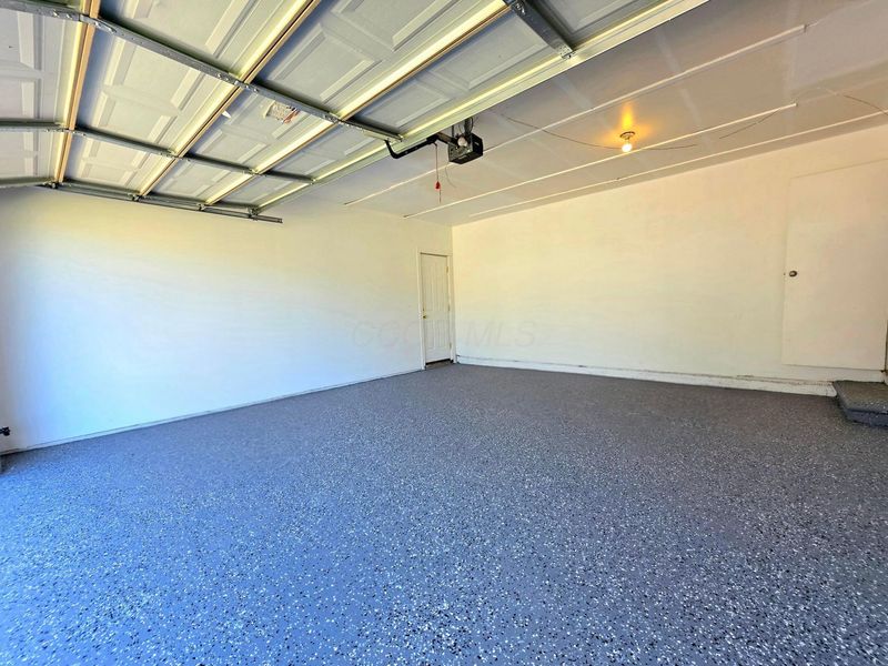 4915 Kresge Drive , Columbus, OH 43232 Photo 5