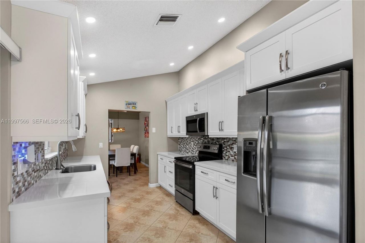 290 NW 116th Ter, Coral Springs, FL 33071 Photo