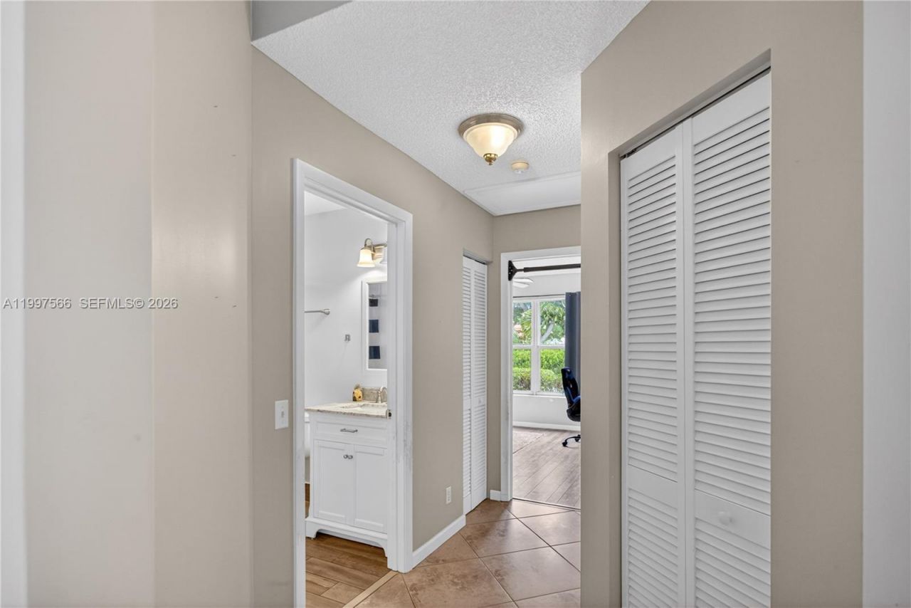 290 NW 116th Ter, Coral Springs, FL 33071 Photo