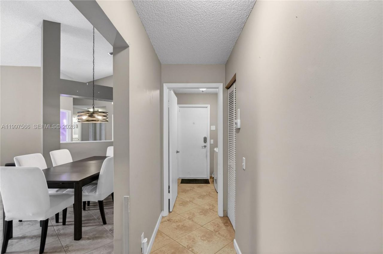 290 NW 116th Ter, Coral Springs, FL 33071 Photo