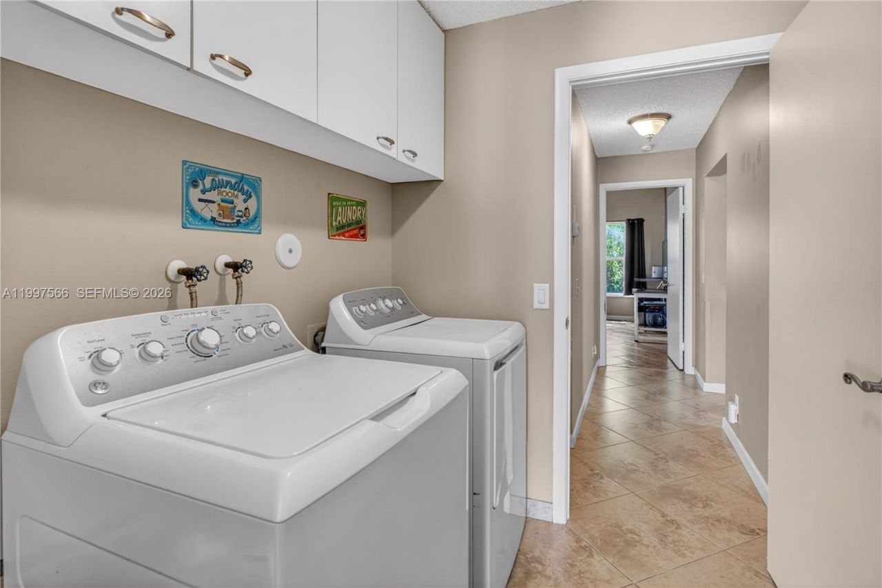 290 NW 116th Ter, Coral Springs, FL 33071 Photo