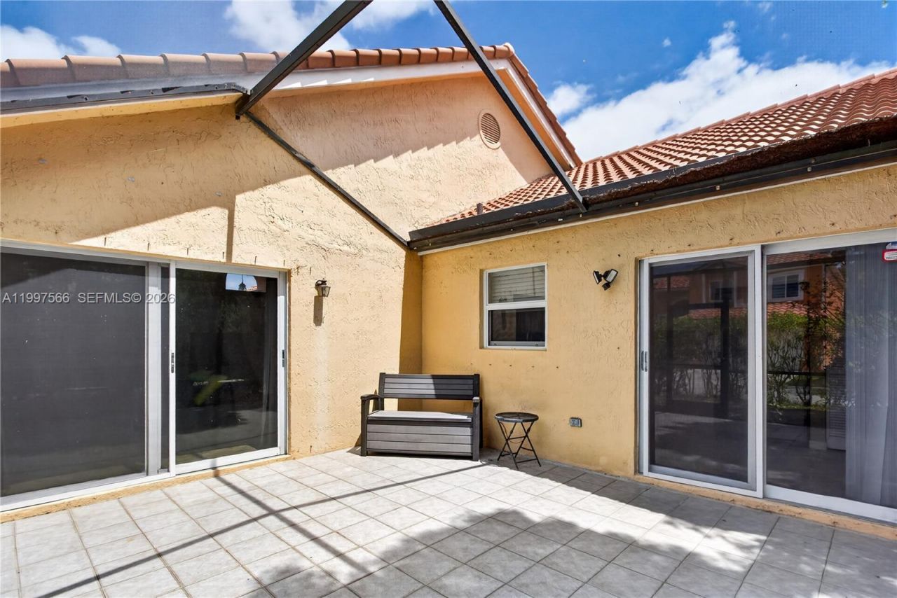 290 NW 116th Ter, Coral Springs, FL 33071 Photo