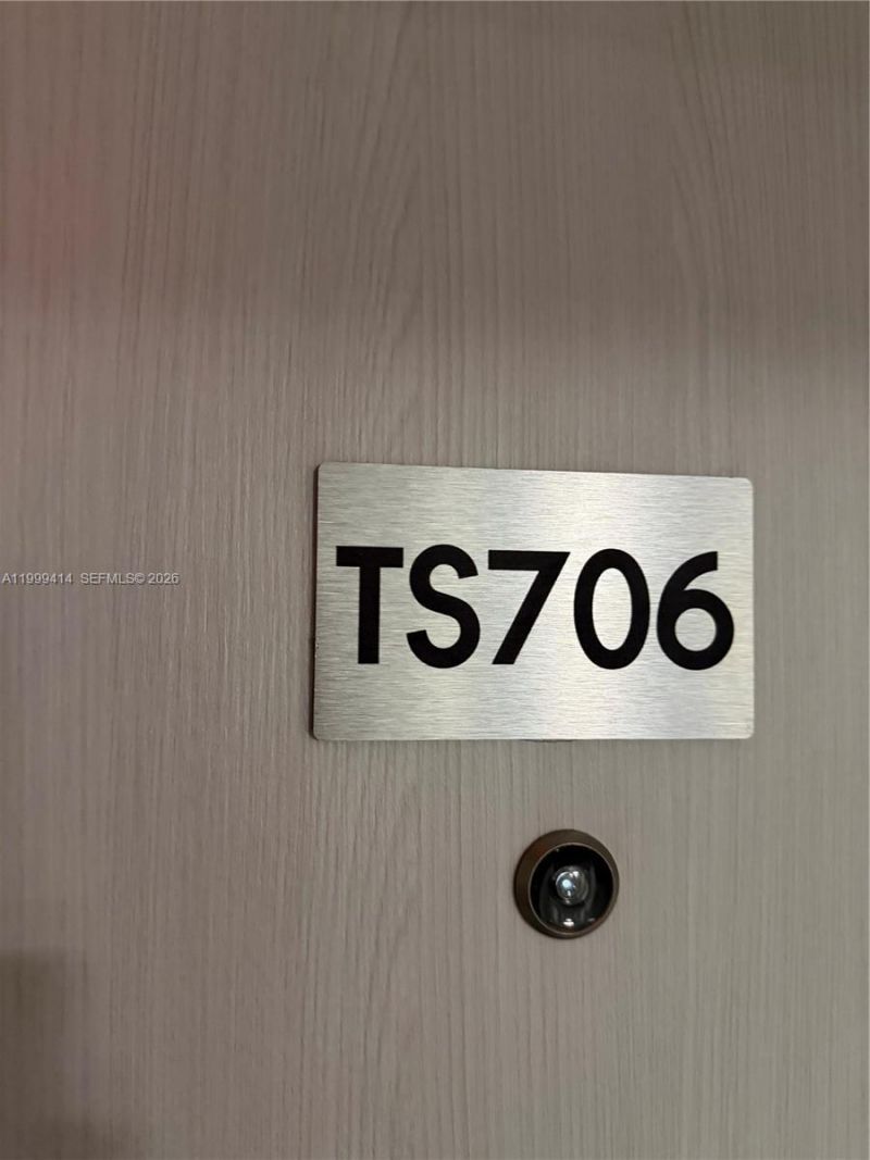 1880 S Ocean Dr, Unit TS706, Hallandale Beach, FL 33009 Photo