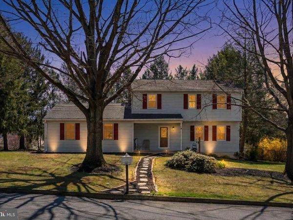 206 CUMBERLAND DRIVE, CARLISLE, PA 17013