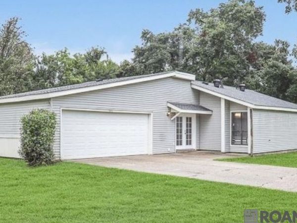 1451 White Cross Dr, Baton Rouge, LA 70810