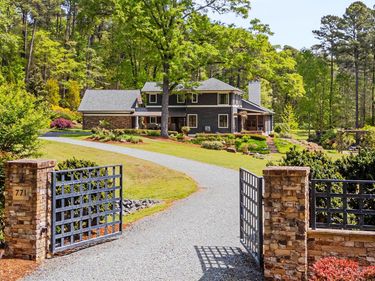 771 Smith Level Road, Chapel Hill, NC 27516
