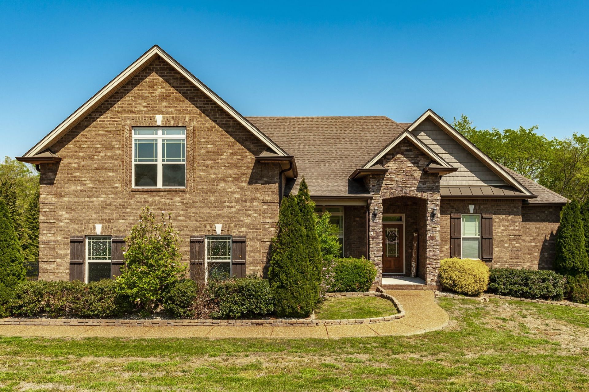 1004 Robert Lee Dr, Gallatin, TN 37066 Main Photo