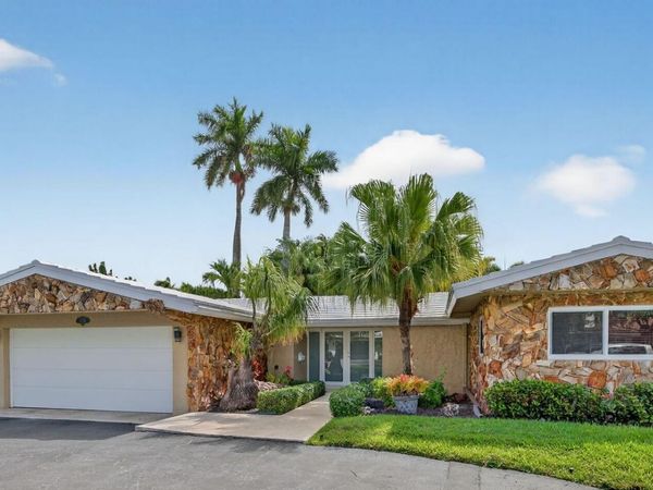 2300 NE 16th Avenue, Wilton Manors, FL 33305