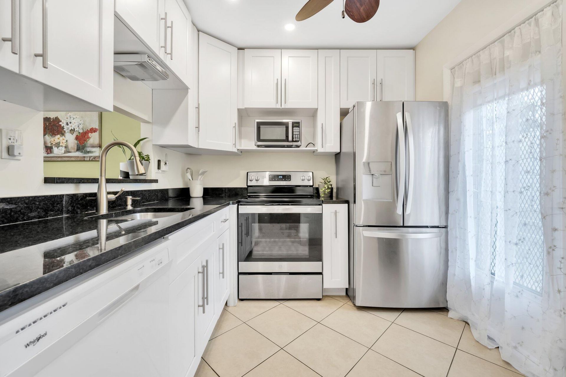 4805 NW 35th Street, Unit 412, Lauderdale Lakes, FL 33319 Photo