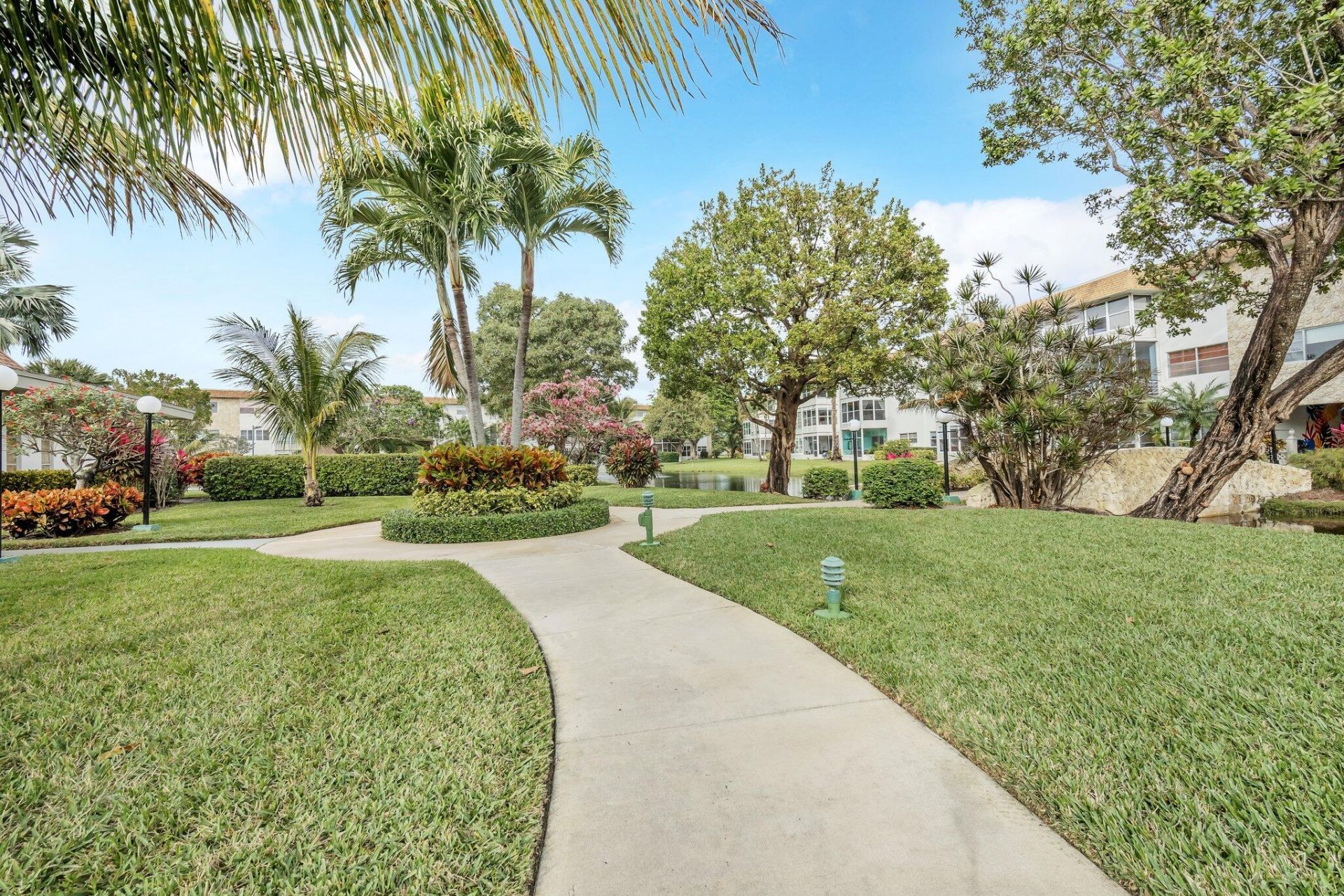 4805 NW 35th Street, Unit 412, Lauderdale Lakes, FL 33319 Photo