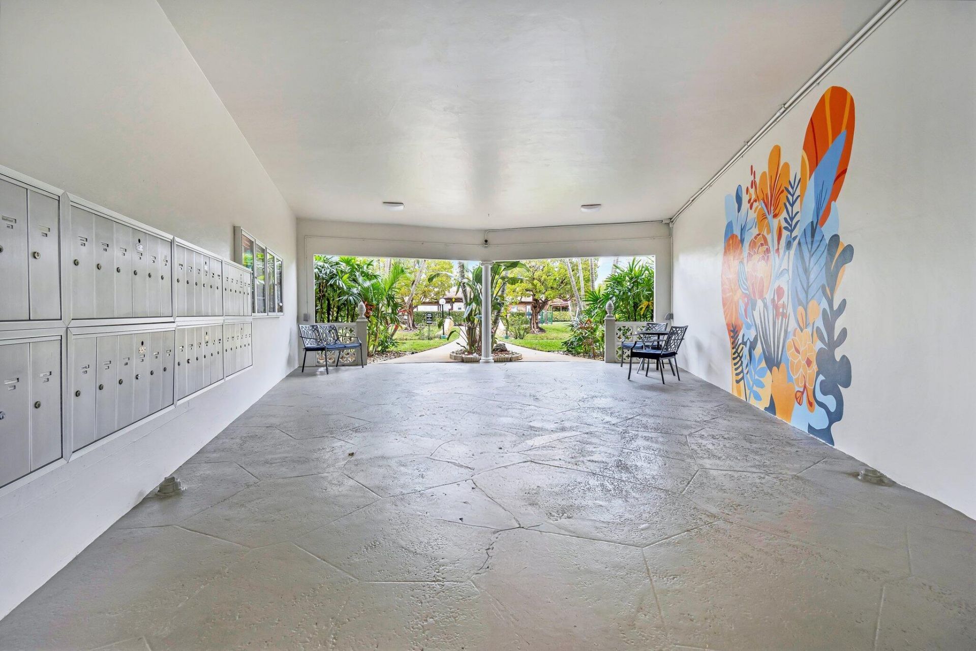 4805 NW 35th Street, Unit 412, Lauderdale Lakes, FL 33319 Photo