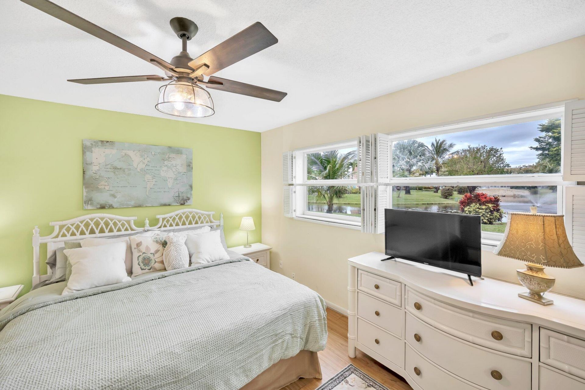 4805 NW 35th Street, Unit 412, Lauderdale Lakes, FL 33319 Photo