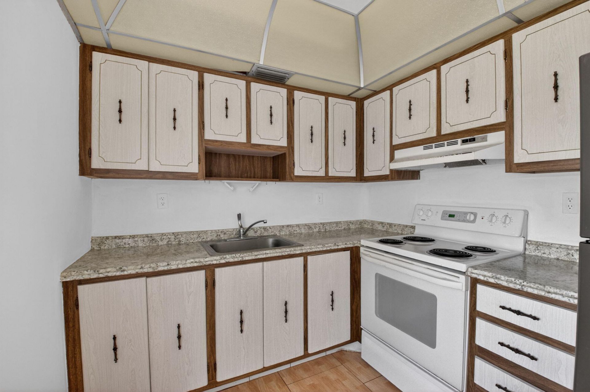 421 Piedmont, Unit I, Delray Beach, FL 33484 Photo