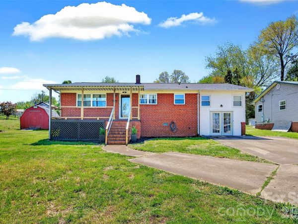 85 Bostic Street , Marion, NC 28752