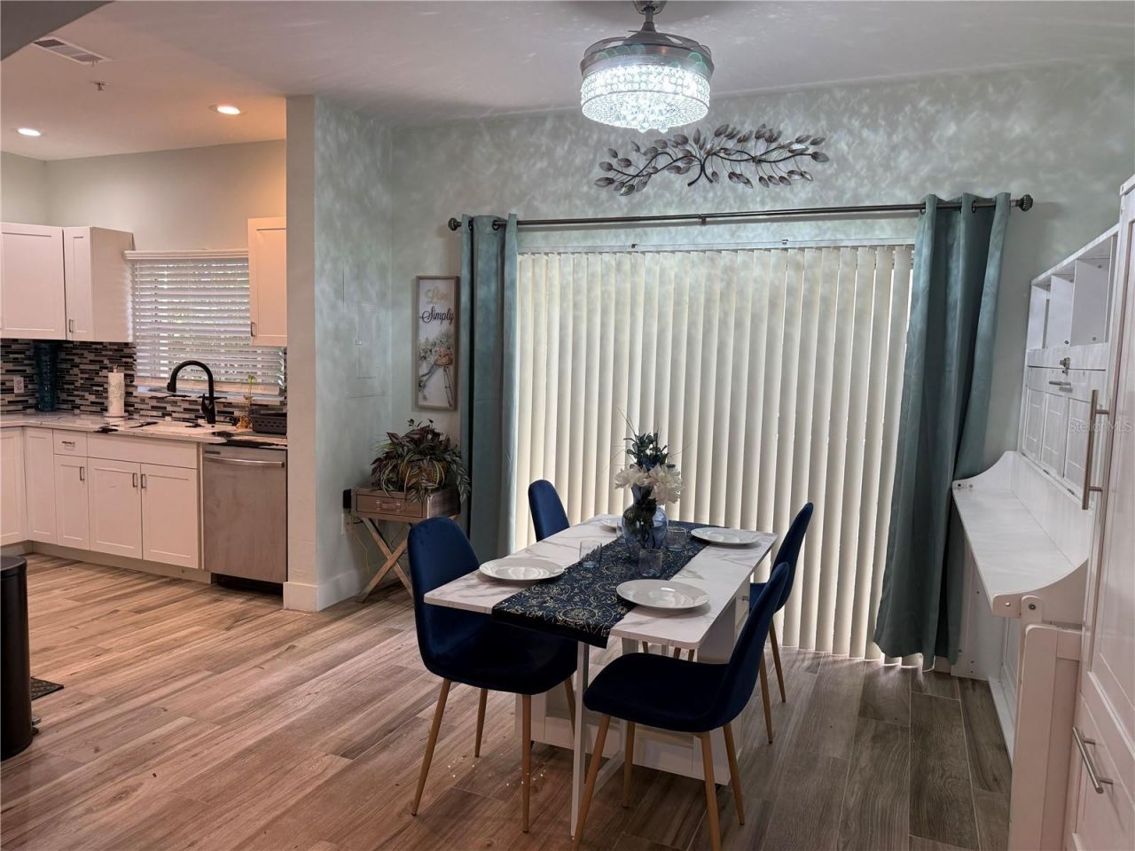 3304 Lisa Lane, Unit 102, Naples, FL 34109 Photo