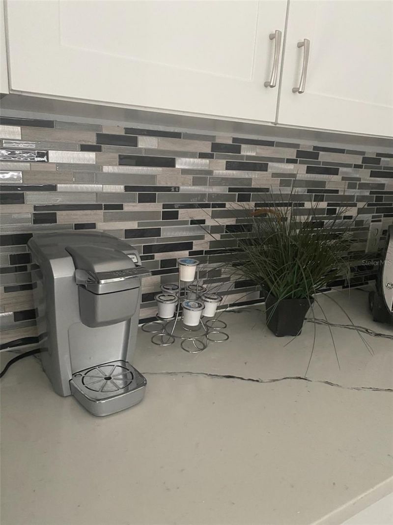 3304 Lisa Lane, Unit 102, Naples, FL 34109 Photo