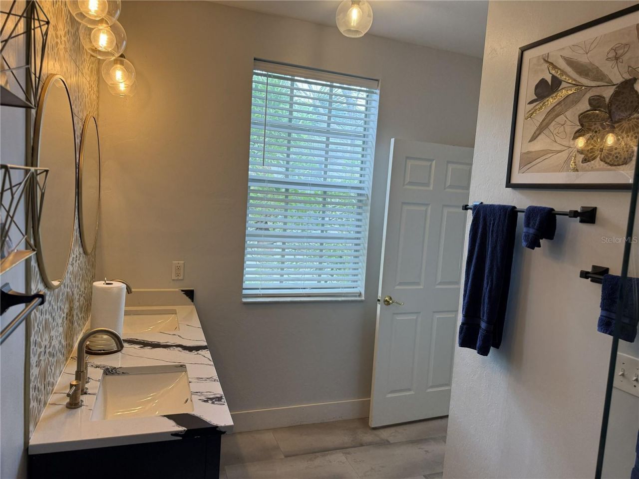 3304 Lisa Lane, Unit 102, Naples, FL 34109 Photo