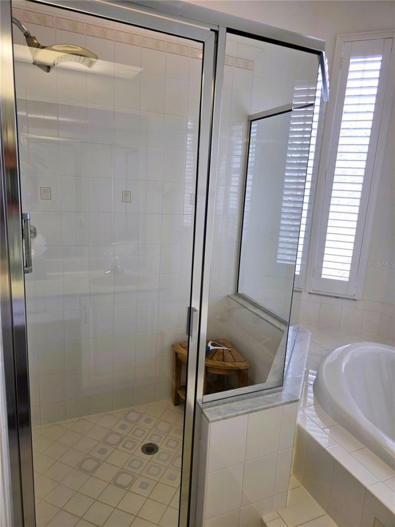 7404 38th Court E, Sarasota, FL 34243 Photo