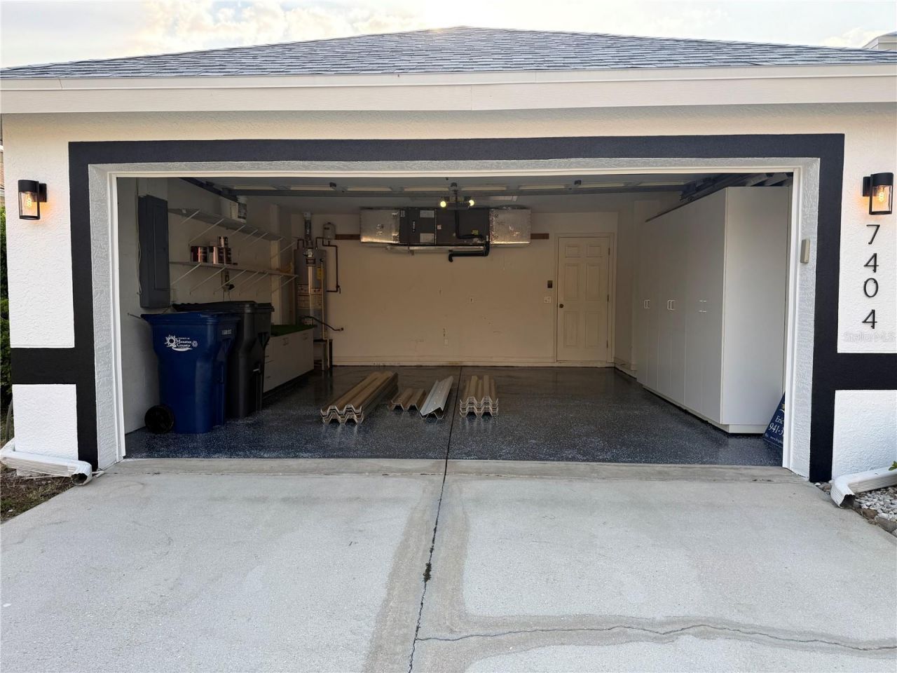 7404 38th Court E, Sarasota, FL 34243 Photo