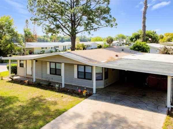 1690 ELKHART CIRCLE, TAVARES, FL 32778