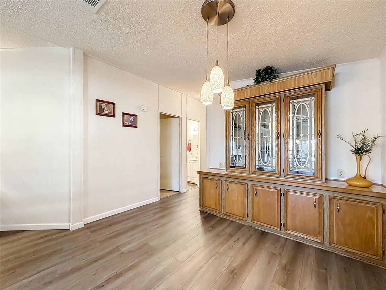 1690 Elkhart Circle, Tavares, FL 32778 Photo