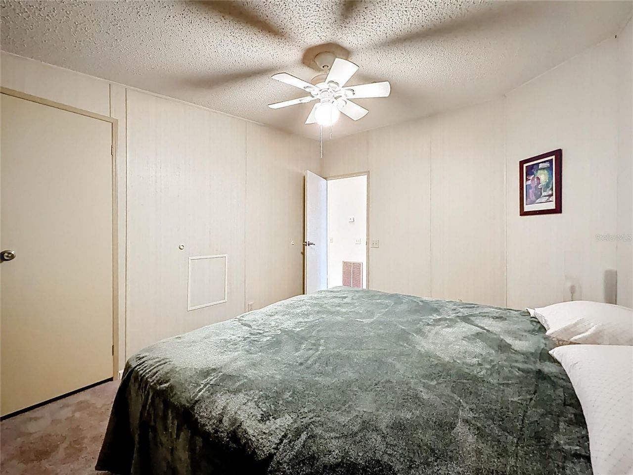 1690 Elkhart Circle, Tavares, FL 32778 Photo