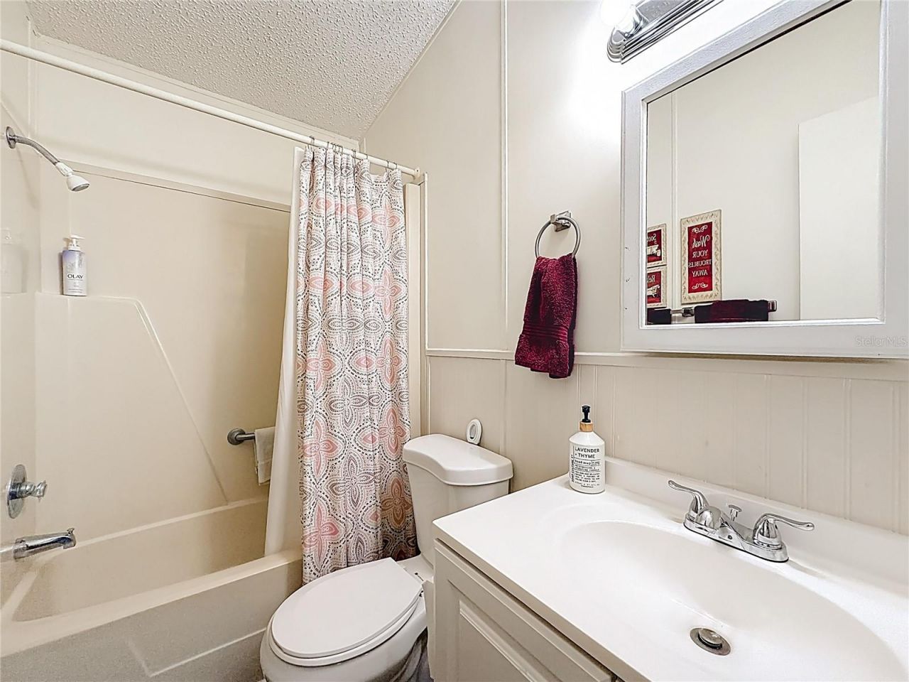 1690 Elkhart Circle, Tavares, FL 32778 Photo