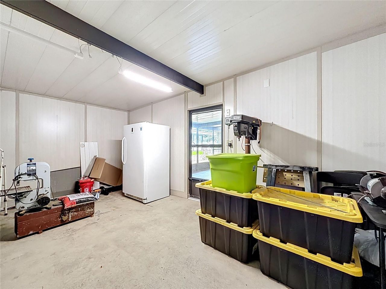 1690 Elkhart Circle, Tavares, FL 32778 Photo