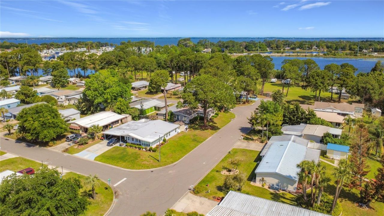 1690 Elkhart Circle, Tavares, FL 32778 Photo