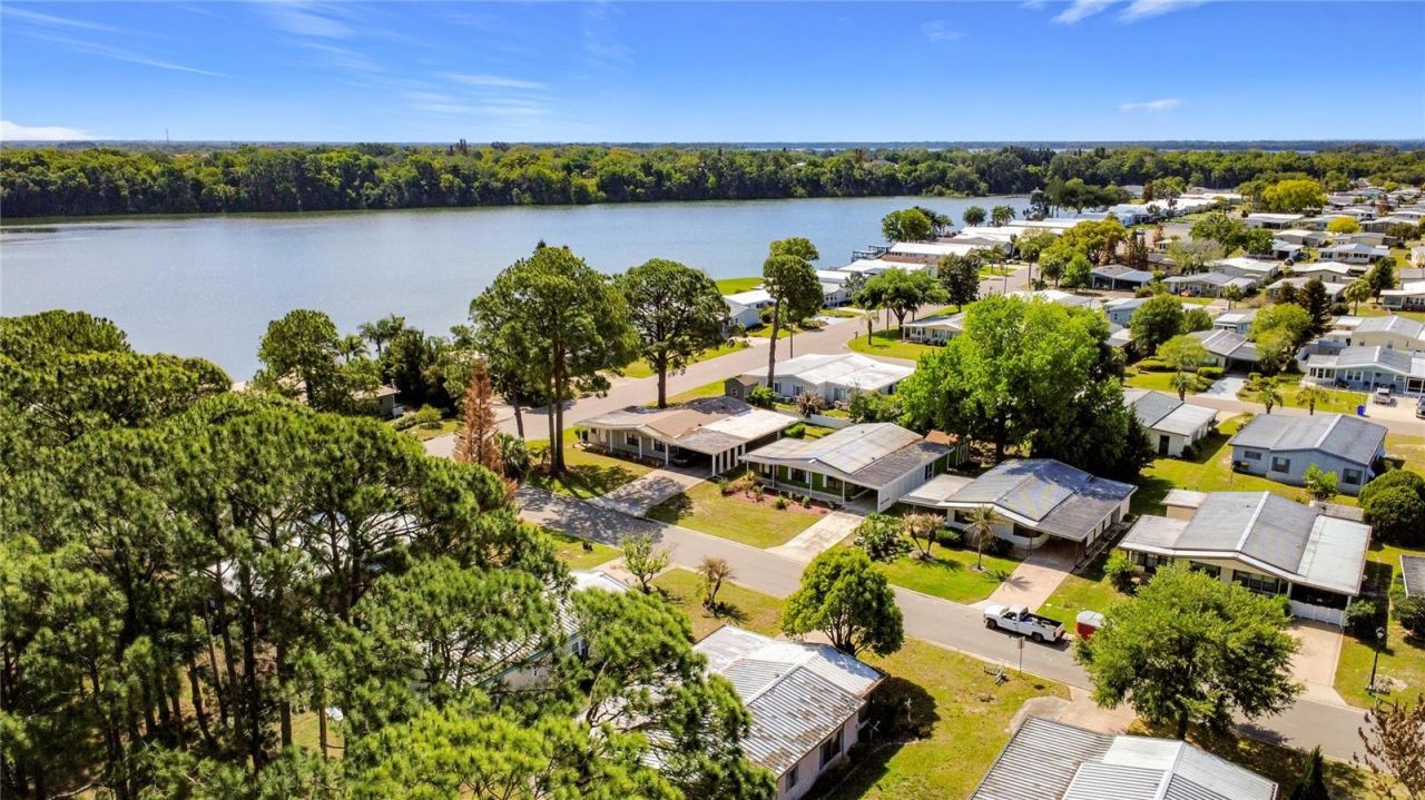 1690 Elkhart Circle, Tavares, FL 32778 Photo