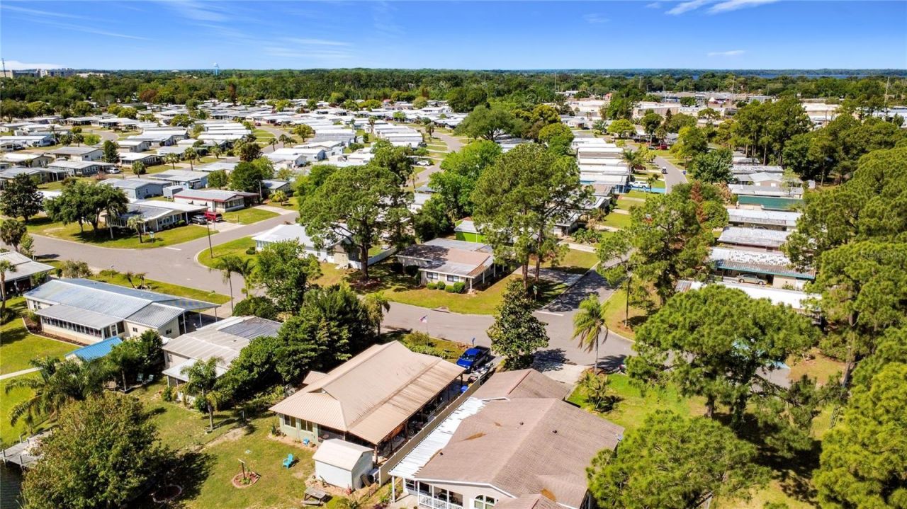 1690 Elkhart Circle, Tavares, FL 32778 Photo