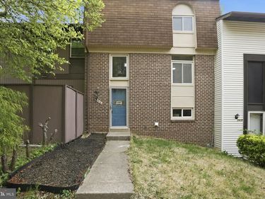 2916 CANTANIA PLACE , WOODBRIDGE, VA 22192