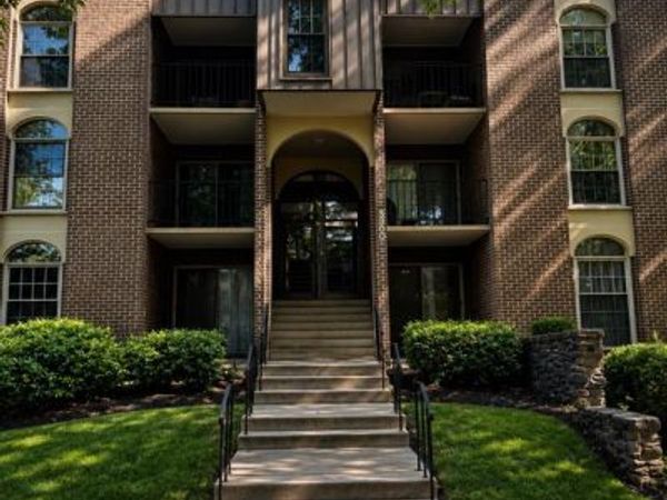 3300 WOODBURN VILLAGE DRIVE, Unit 31, ANNANDALE, VA 22003