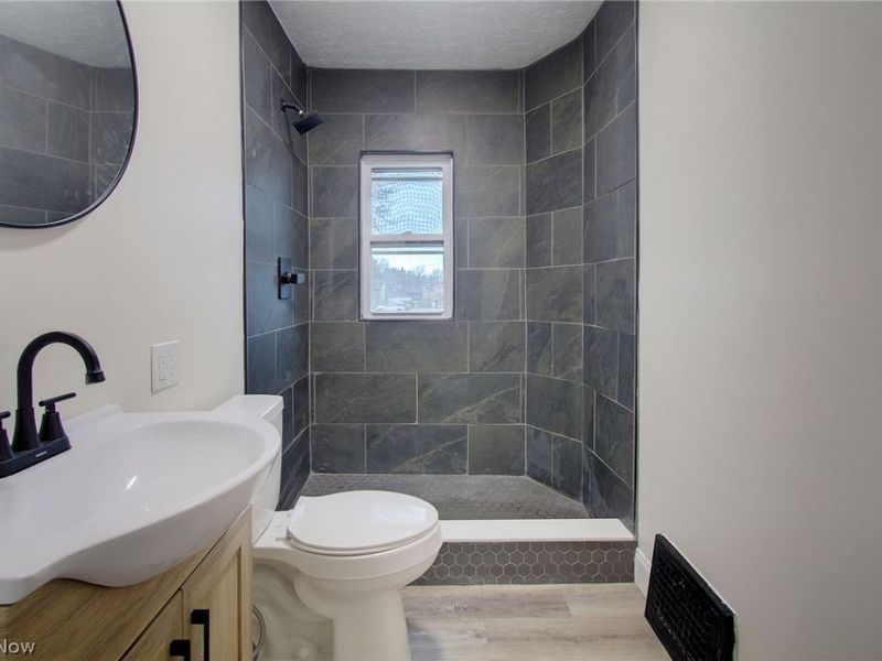 2135 Cherry Avenue, Alliance, OH 44601 Photo 17