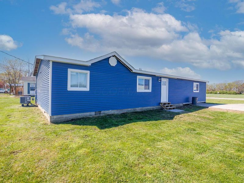 479 Town Street , Circleville, OH 43113 Photo 2