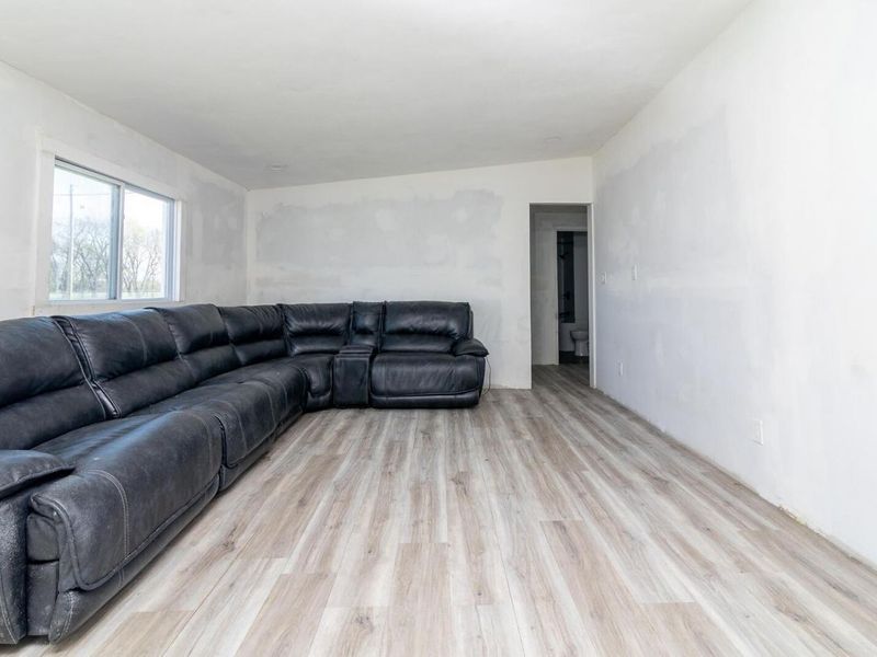 479 Town Street , Circleville, OH 43113 Photo 6