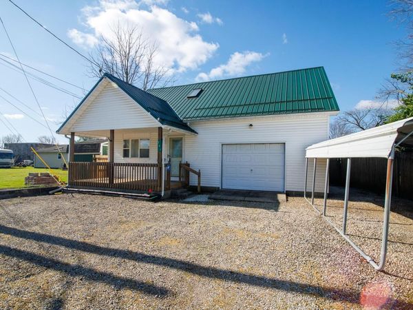 581 E Main Street , Circleville, OH 43113