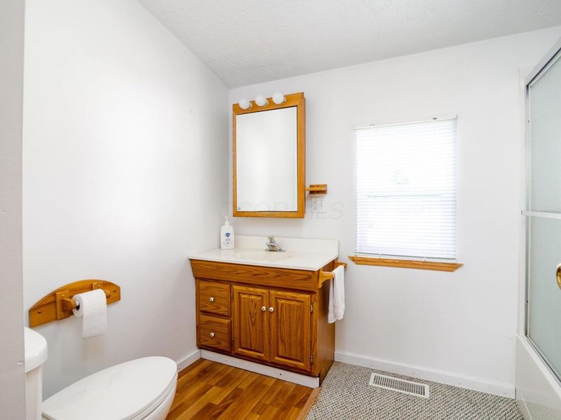 581 E Main Street , Circleville, OH 43113 Photo 10