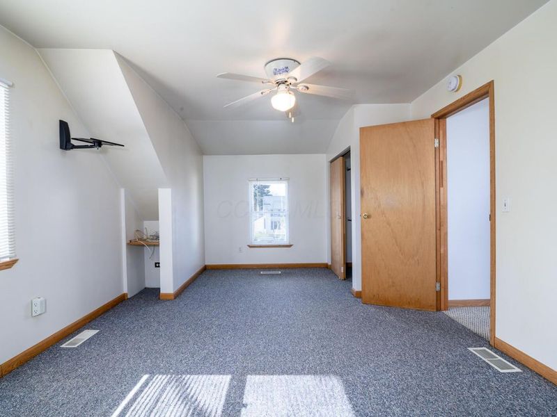 581 E Main Street , Circleville, OH 43113 Photo 13