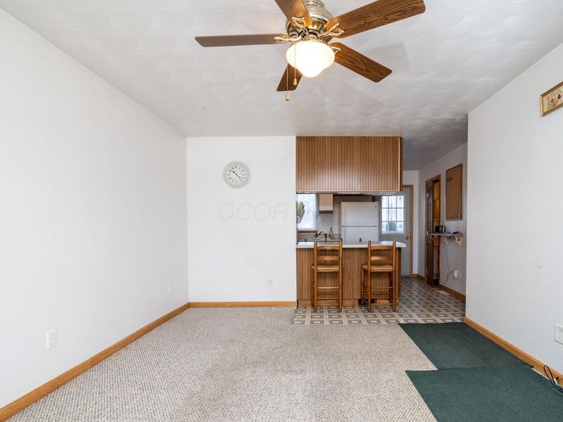 581 E Main Street , Circleville, OH 43113 Photo 3