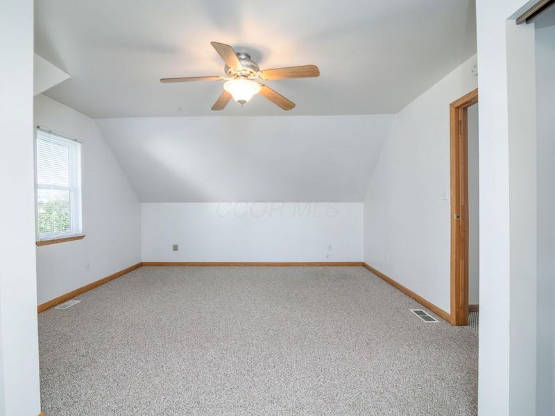 581 E Main Street , Circleville, OH 43113 Photo 5