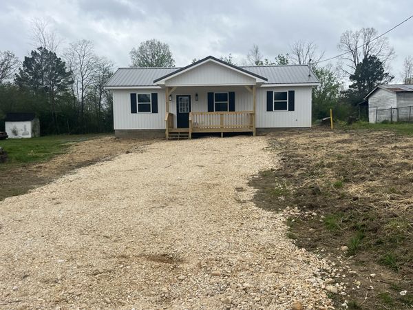 221 Ohio St, Collinwood, TN 38450