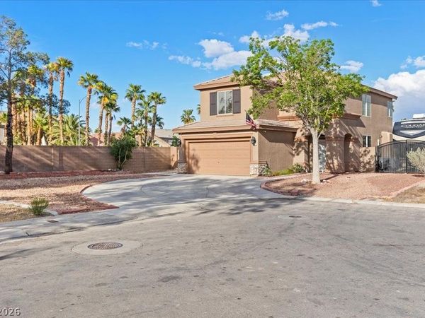 4512 Long Horse Court, Las Vegas, NV 89147